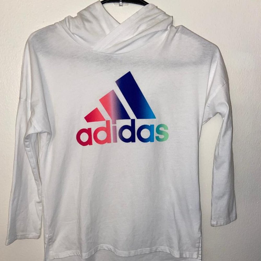 girls adidas long sleeve shirt size 10-12 Pre-Owned good condition